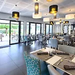 Logis Restaurant & Au Comte D'ornon Hotel 3*