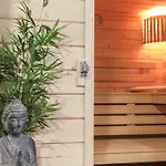 Logis Restaurant & Au Comte D'ornon Hotel 3*