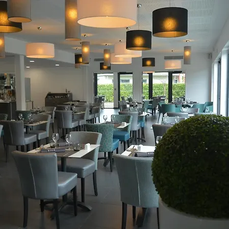 Ξενοδοχείο Logis Restaurant & Au Comte D'ornon 3*