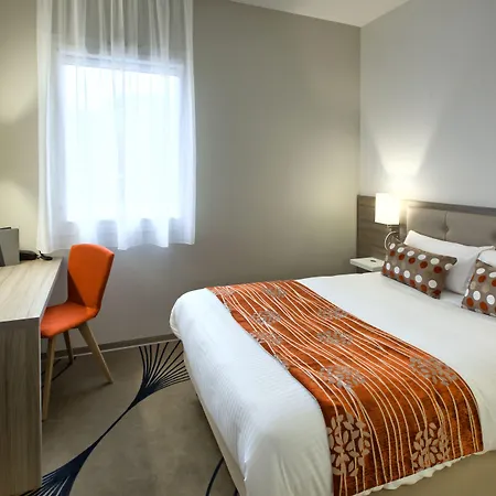 Logis Restaurant & Au Comte D'ornon Otel 3*