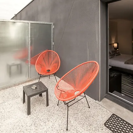 Otel Logis Restaurant & Au Comte D'ornon