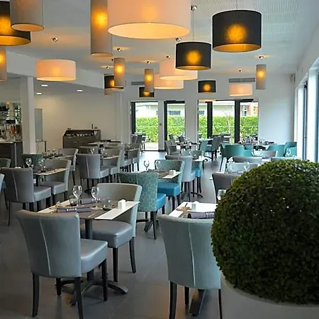 Logis Restaurant & Au Comte D'ornon 3*