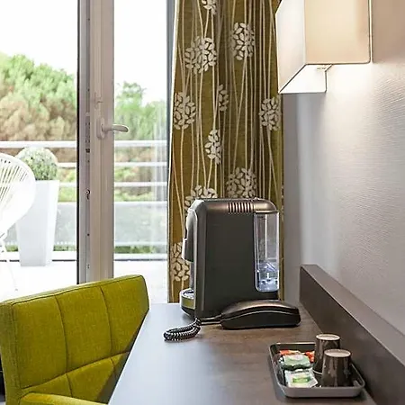 Logis Restaurant & Au Comte D'ornon Hotel 3*