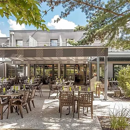 Logis Restaurant & Au Comte D'ornon Hotel 3*