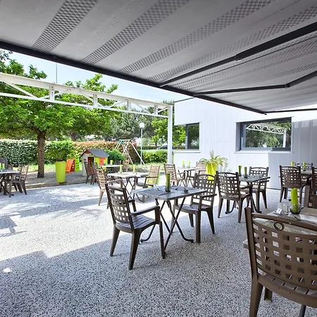 Logis Restaurant & Au Comte D'ornon