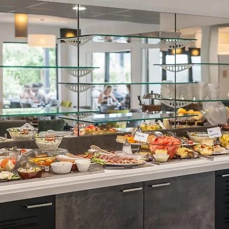 Logis Restaurant & Au Comte D'ornon Otel 3*