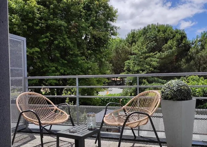 Logis Restaurant & Au Comte D'ornon 3* Gradignan