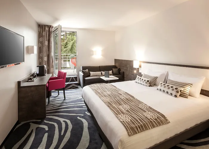 Logis Restaurant & Au Comte D'ornon Hotel 3*