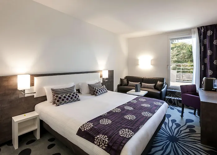 Logis Restaurant & Au Comte D'ornon 3*