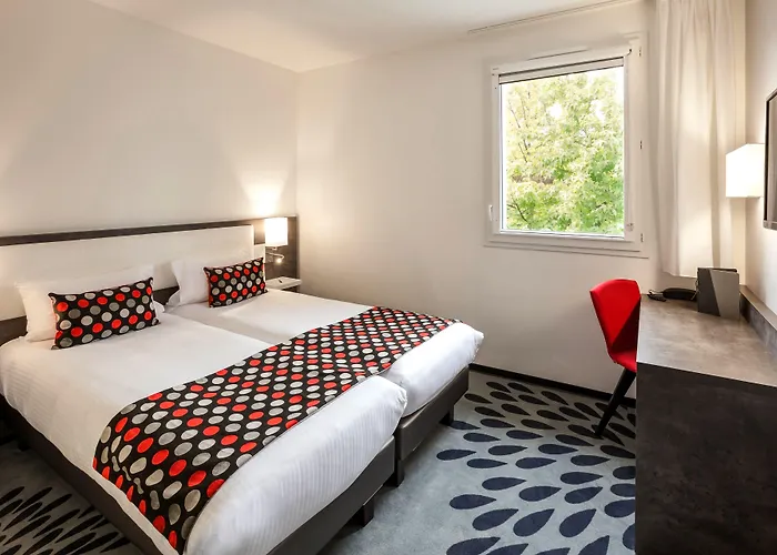 Logis Restaurant & Au Comte D'ornon 3*