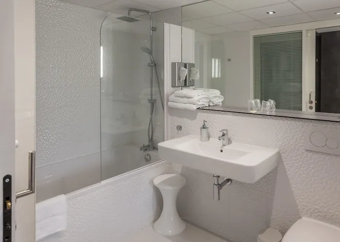 Logis Restaurant & Au Comte D'ornon